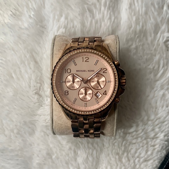 Michael Kors Chronograph Ritz Rose Goldtone Watch - Picture 4 of 4